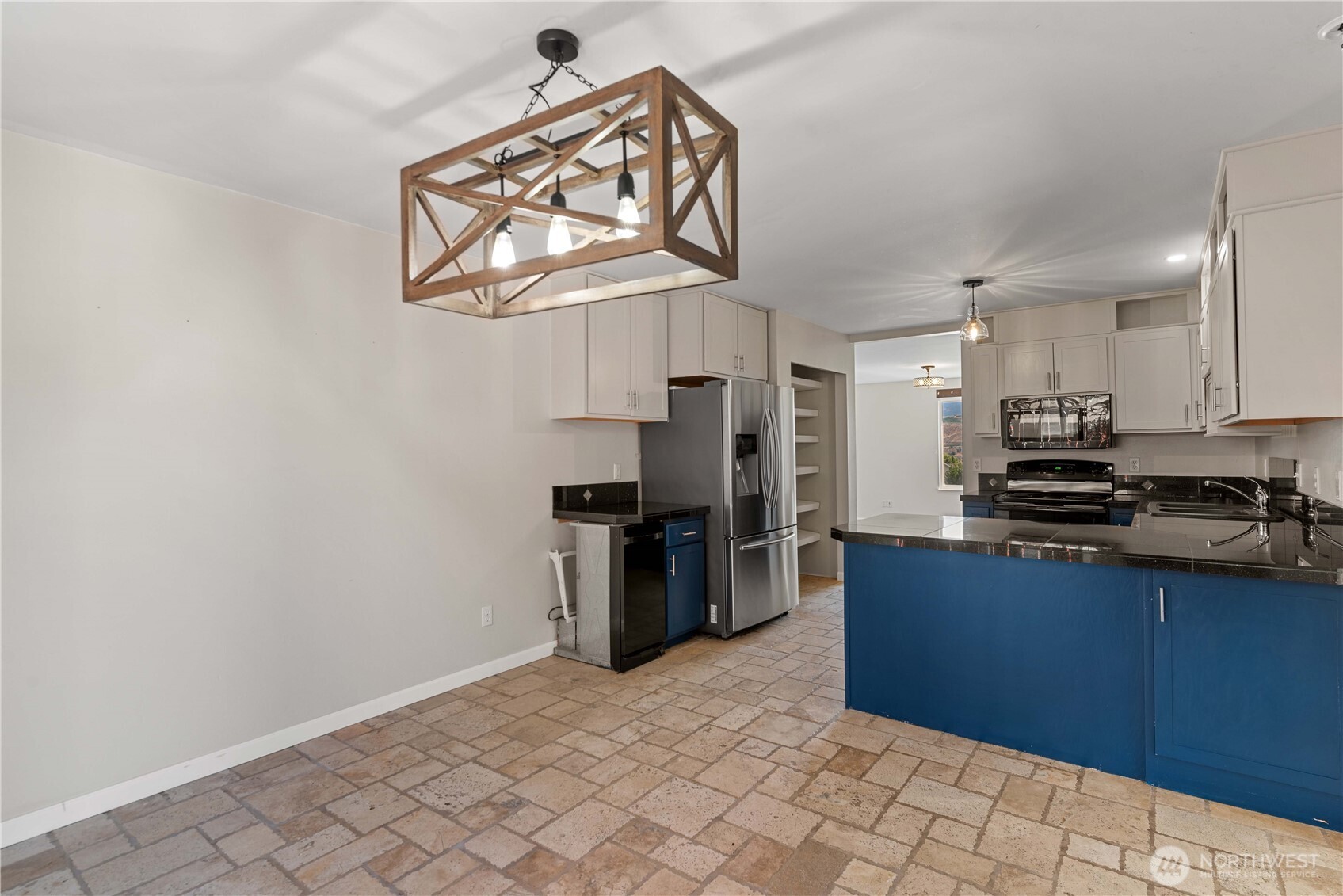 608 S Lawler Avenue