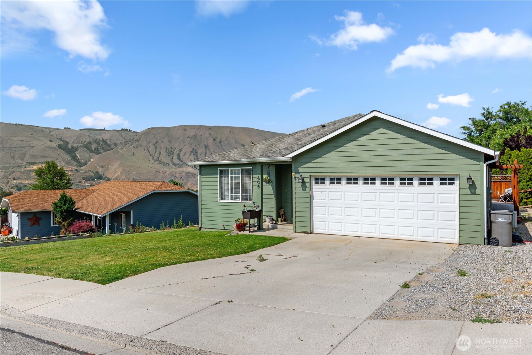608 S Lawler Avenue