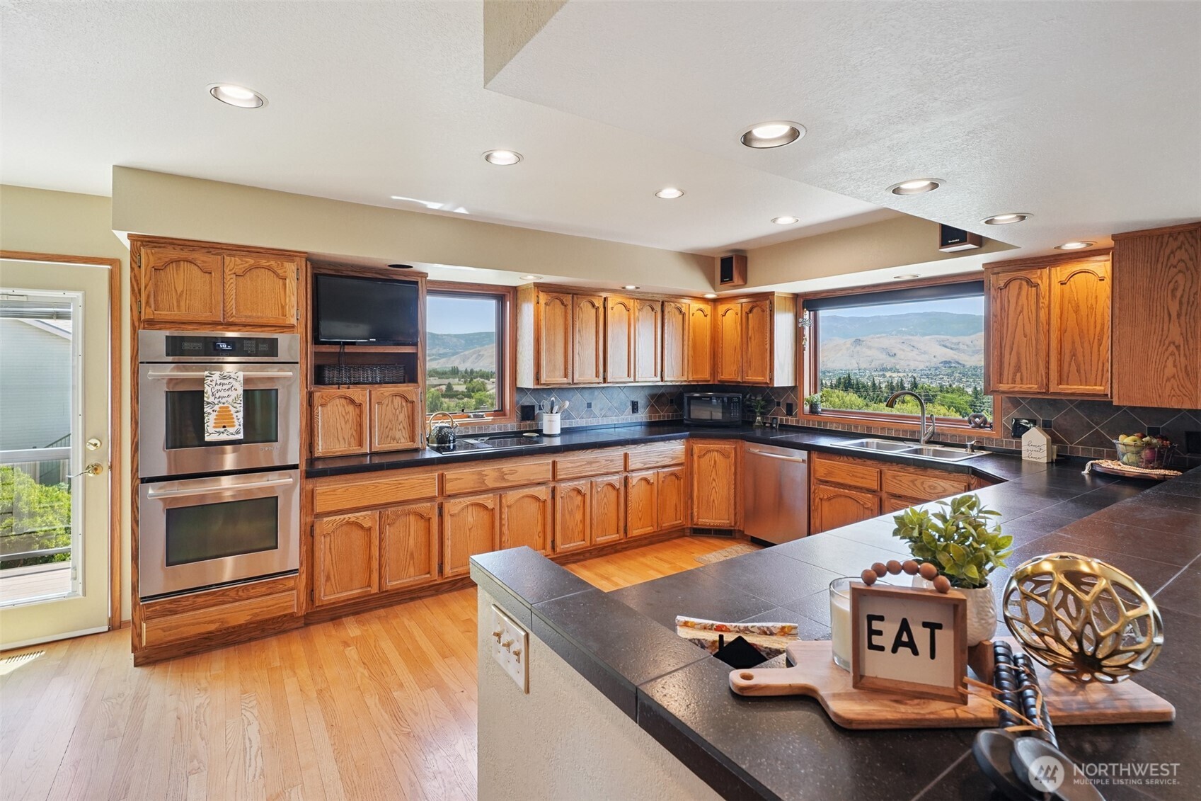 622 Vista View Pl