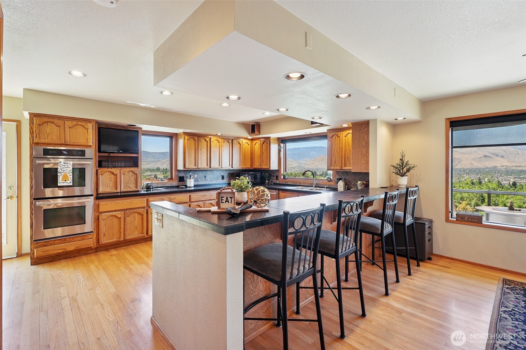 622 Vista View Pl