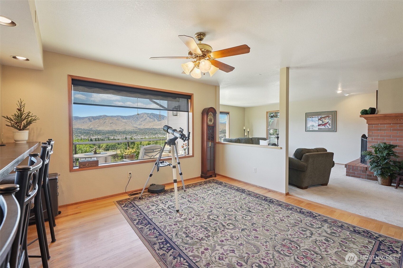 622 Vista View Pl