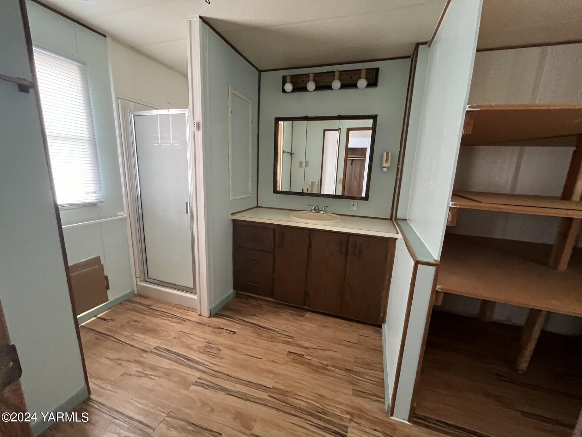 802 N 40th Ave Unit: 48