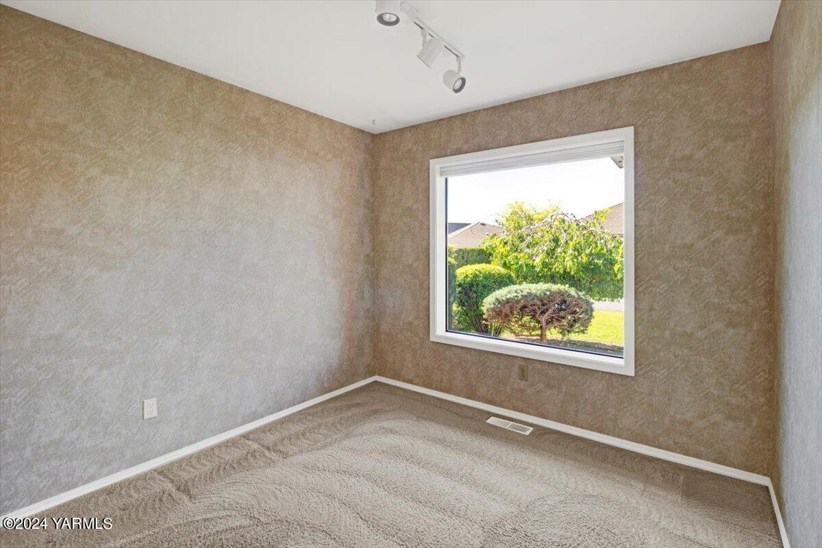 101 N 48th Ave Unit: 39A