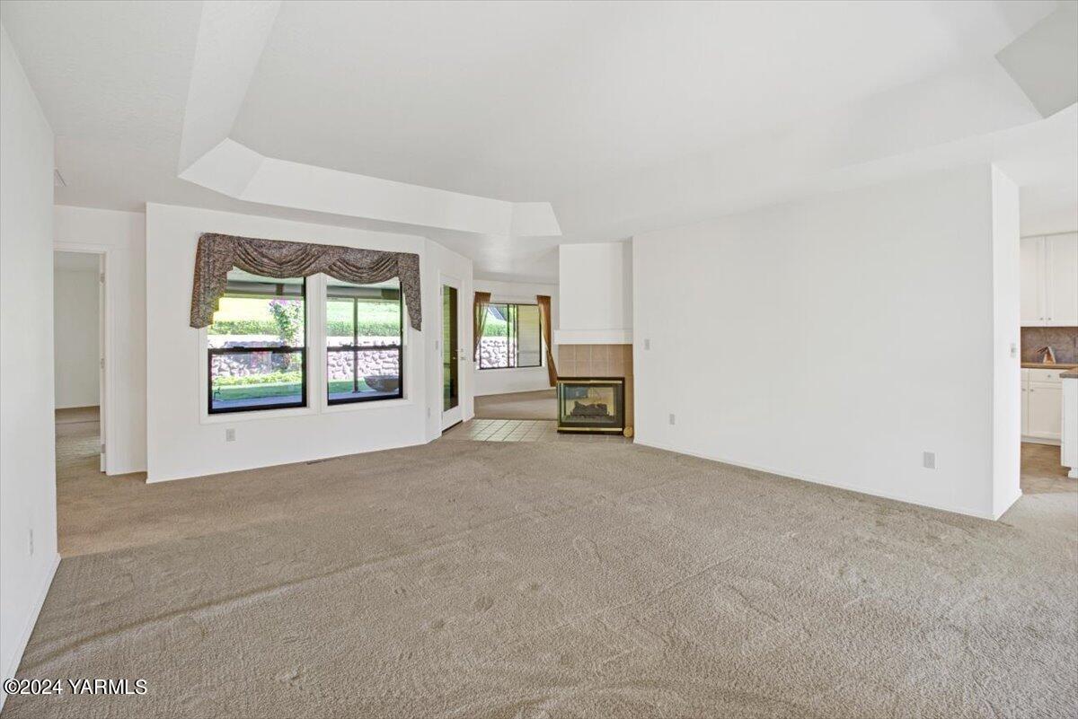 101 N 48th Ave Unit: 39A