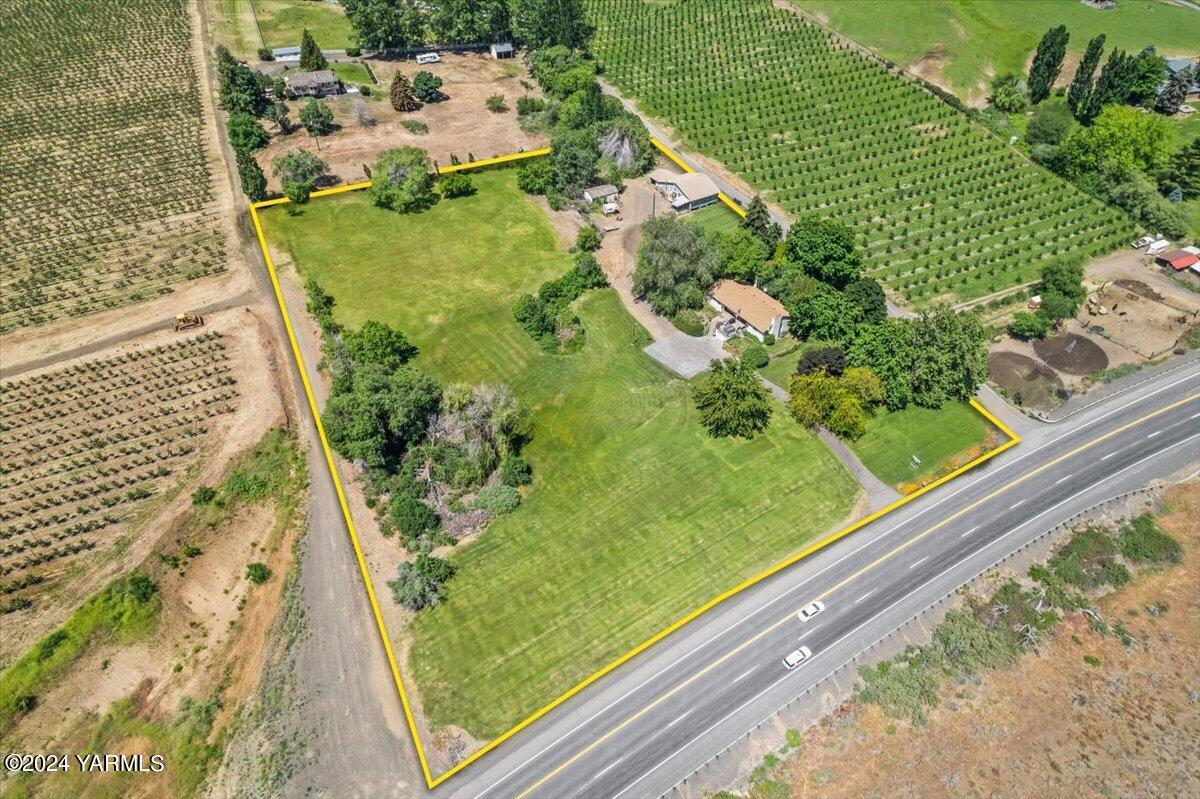 12408 Summitview Rd