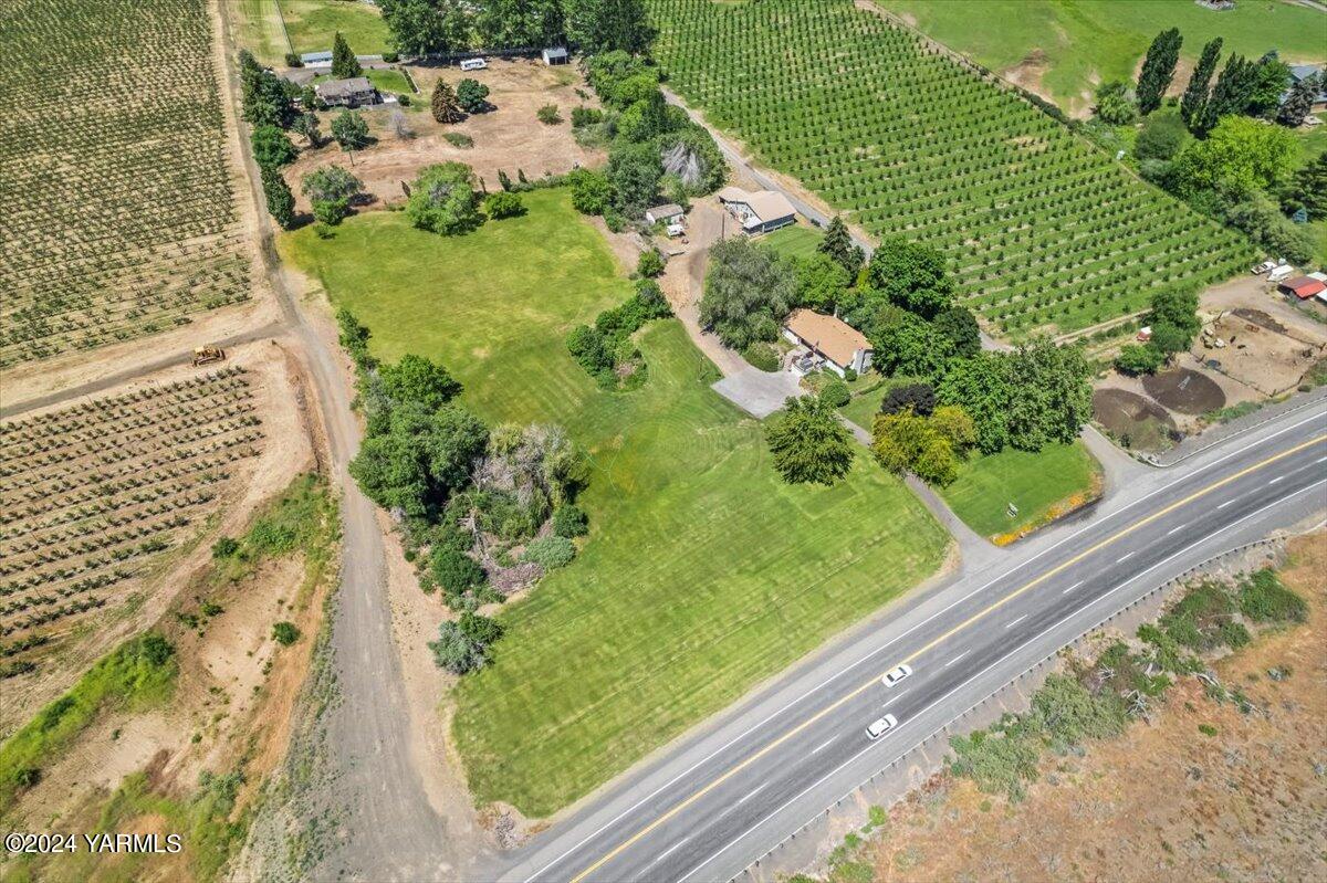 12408 Summitview Rd