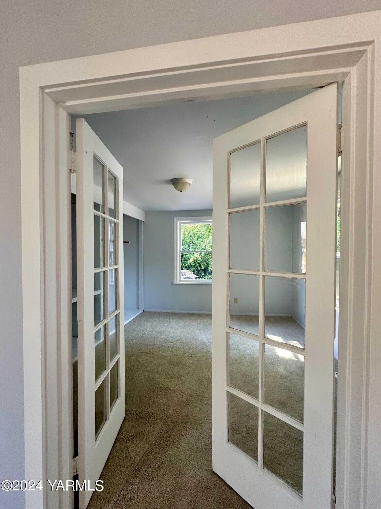 403 N 40th Ave
