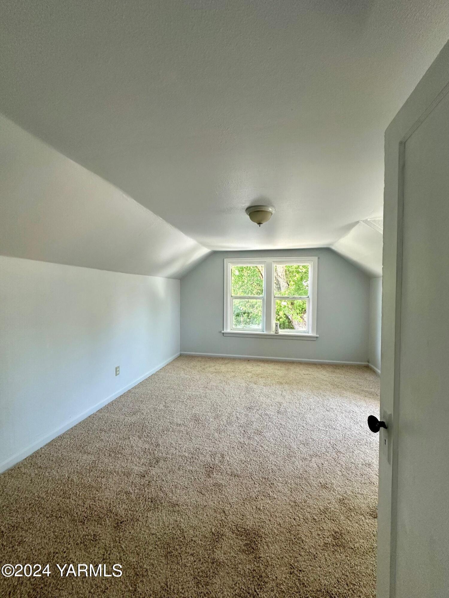 403 N 40th Ave
