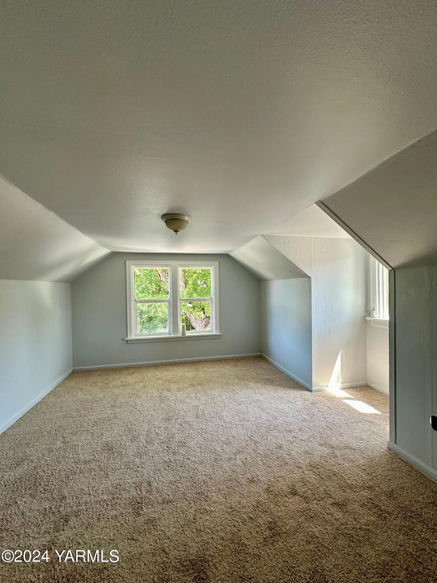 403 N 40th Ave