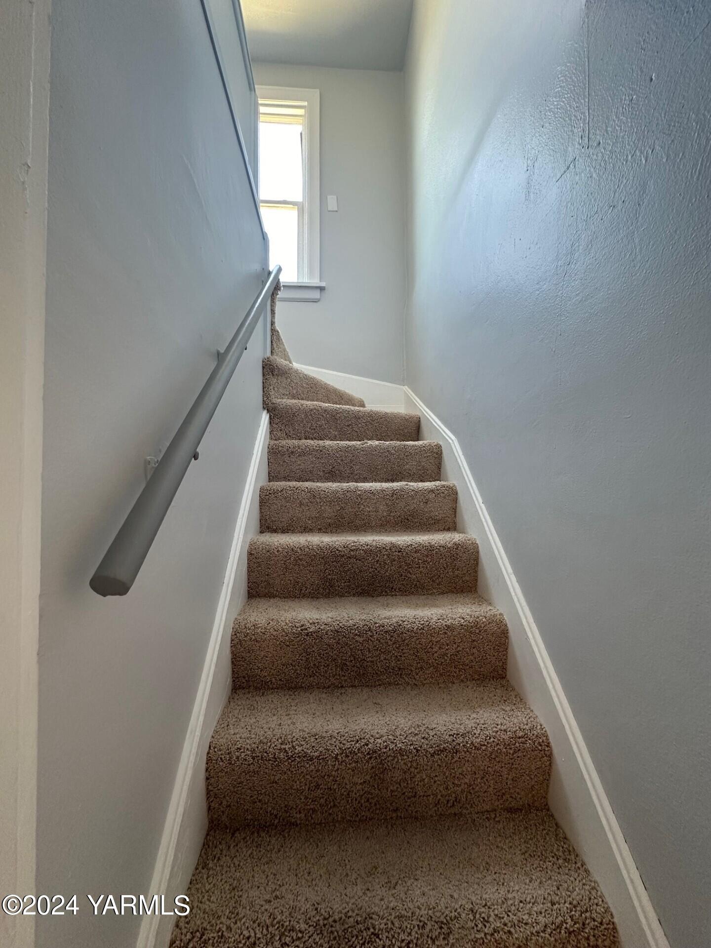 403 N 40th Ave