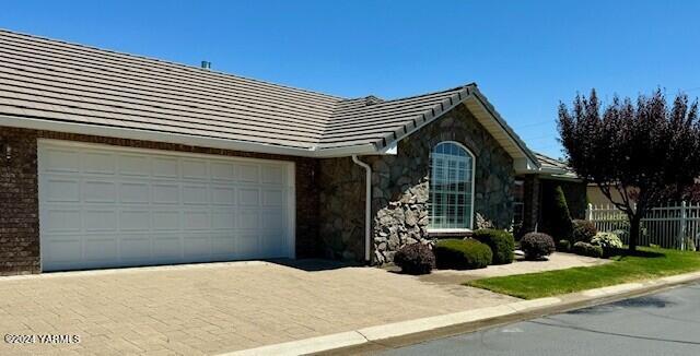6119 Summitview Ave Unit: 25