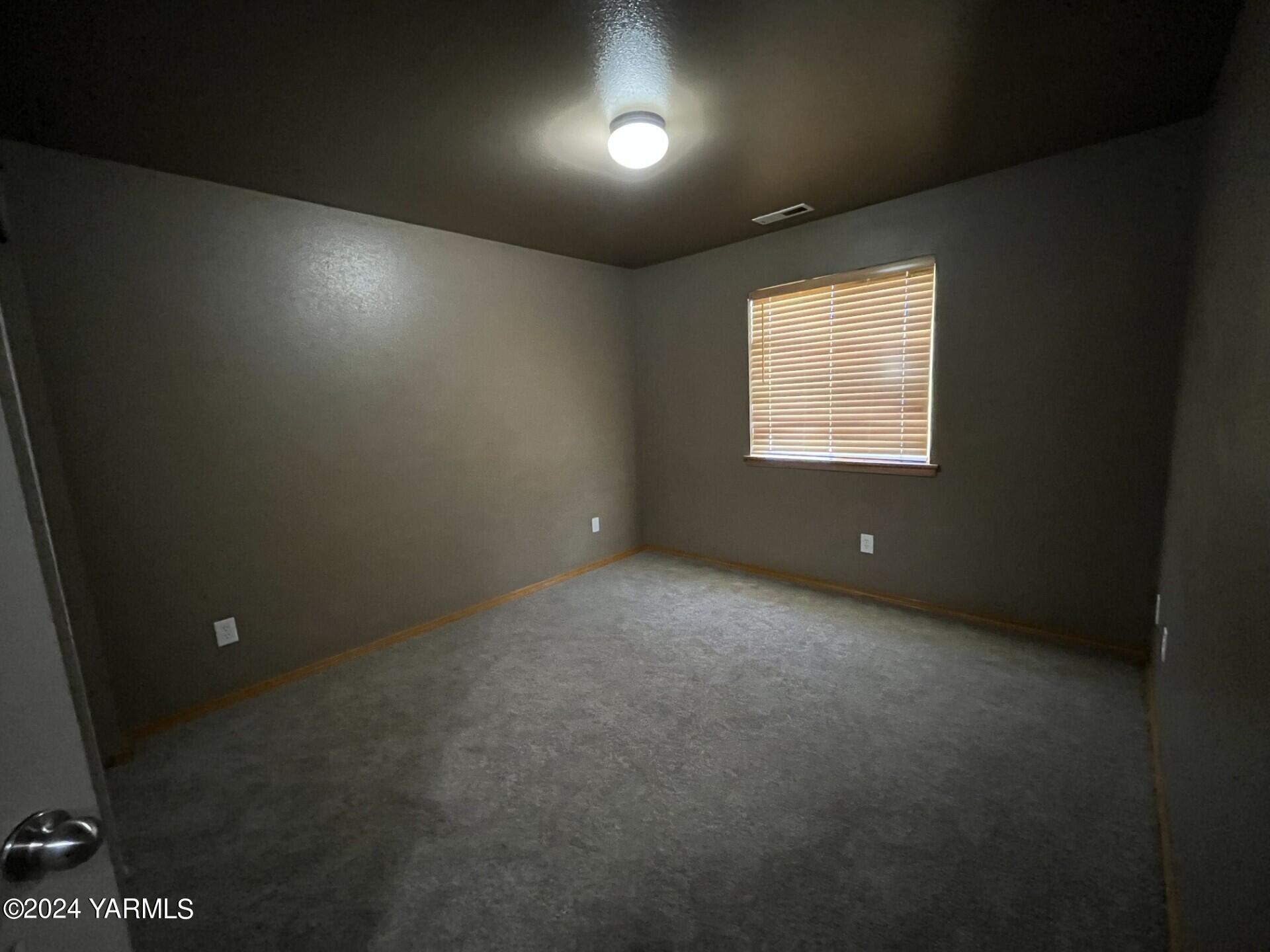 5609 Sycamore Ave
