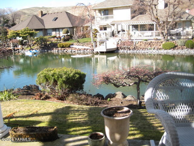 2009 White Pine Ct
