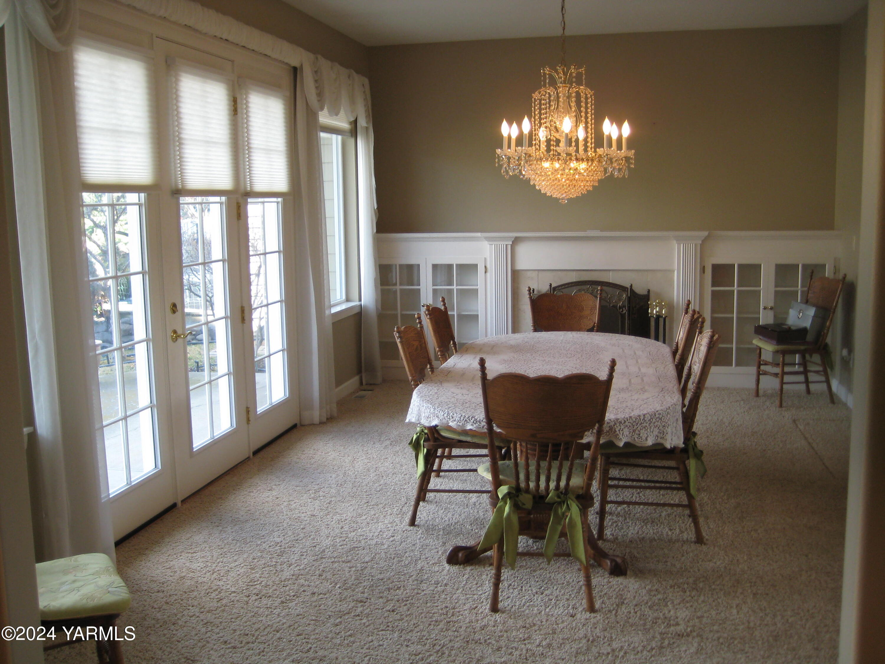2009 White Pine Ct