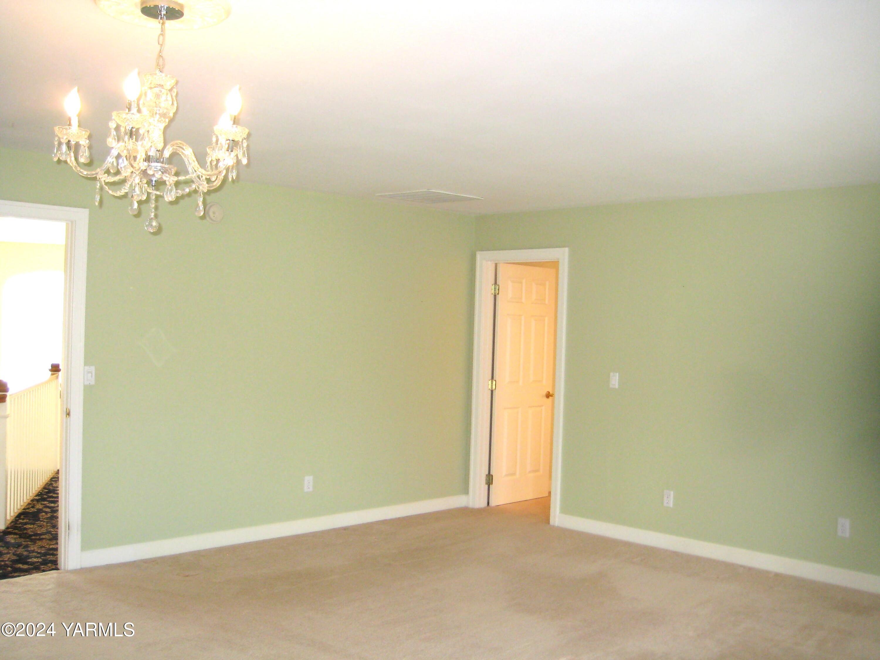 2009 White Pine Ct