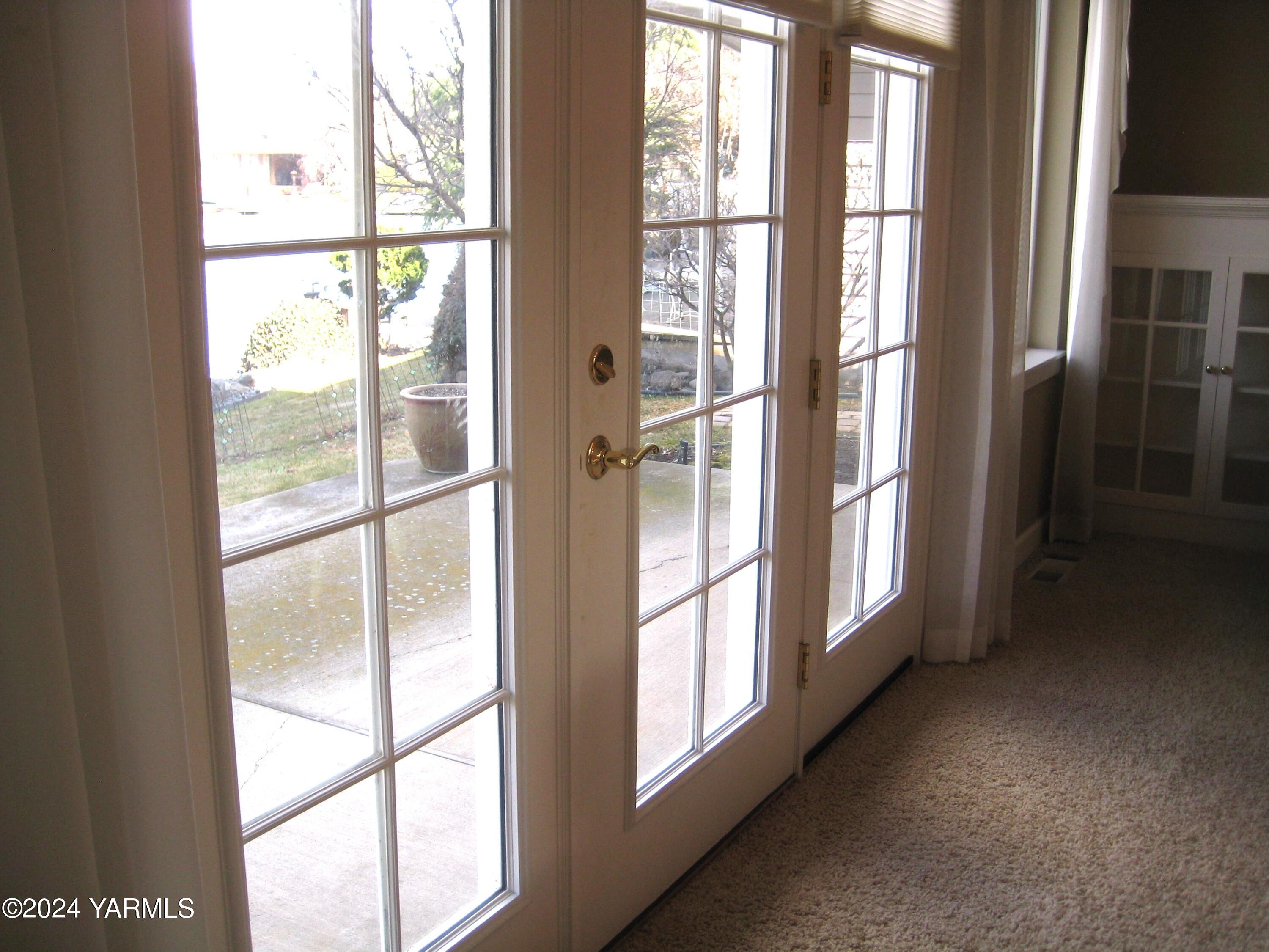 2009 White Pine Ct