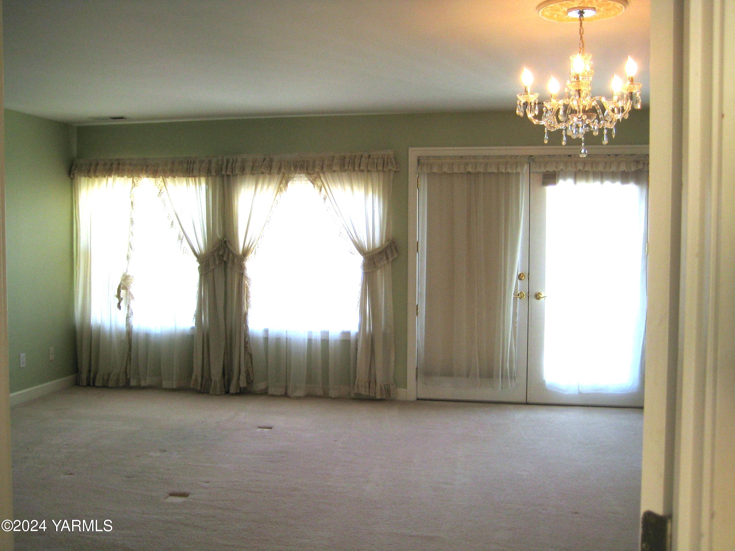 2009 White Pine Ct