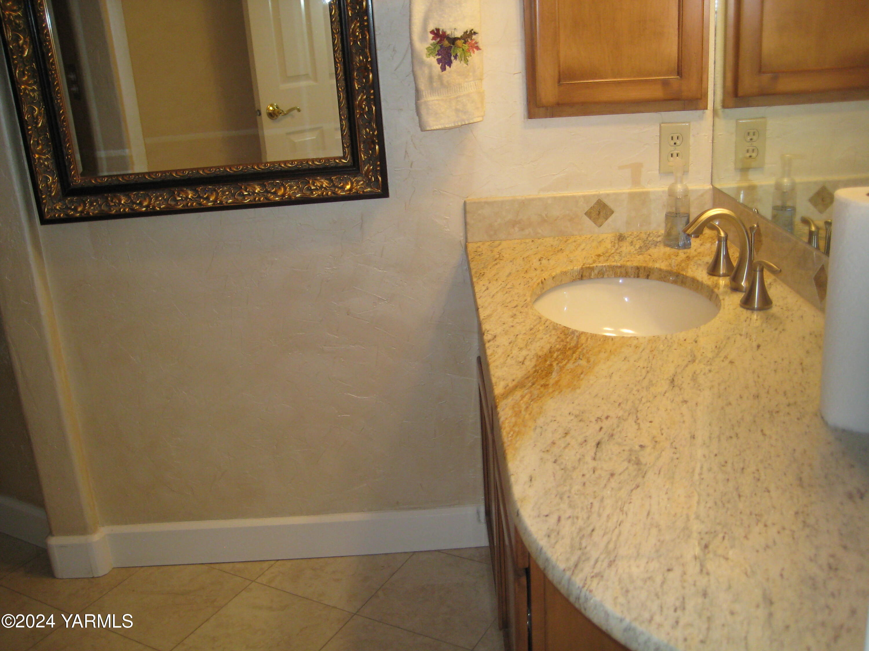 2009 White Pine Ct