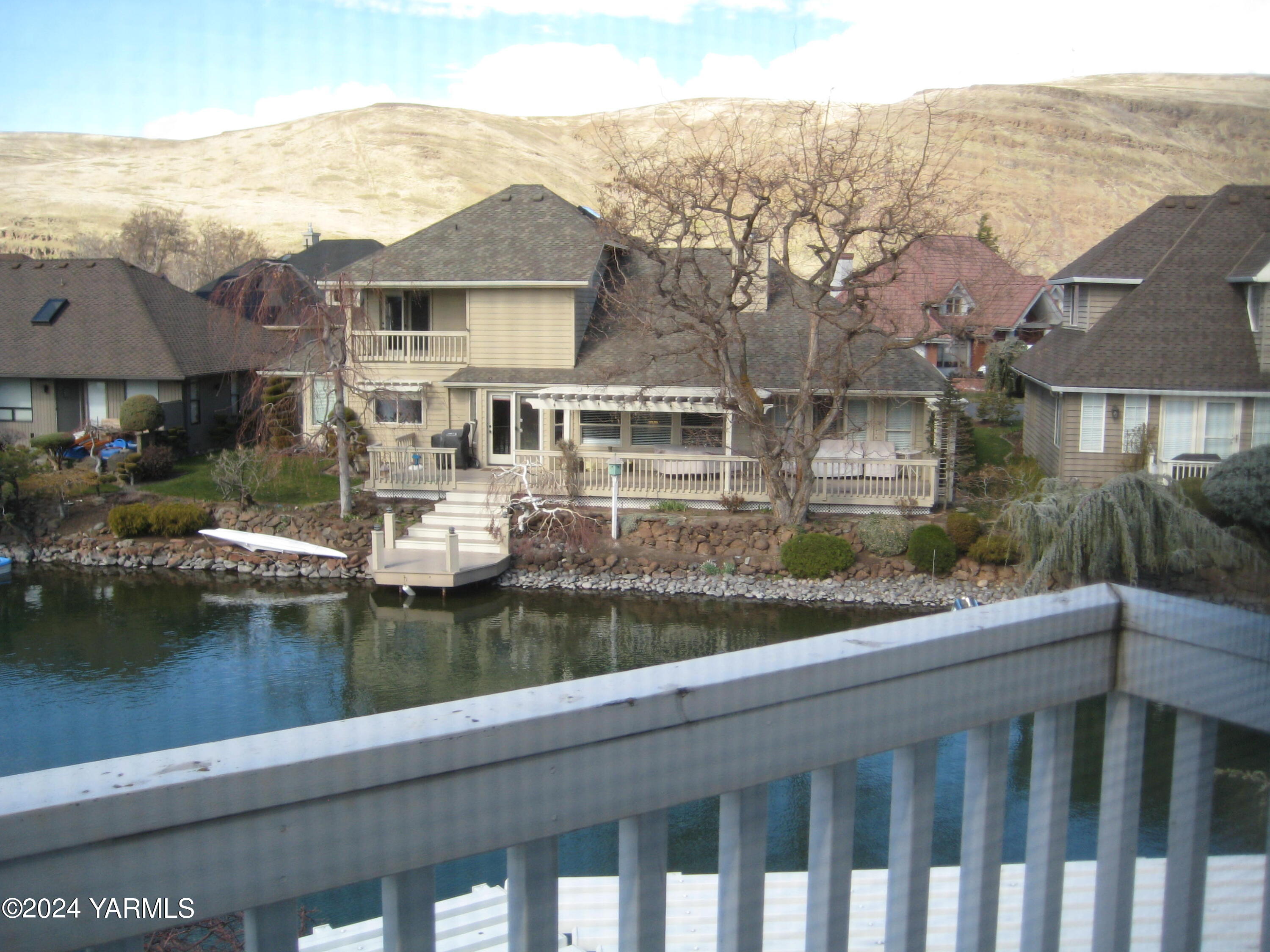 2009 White Pine Ct