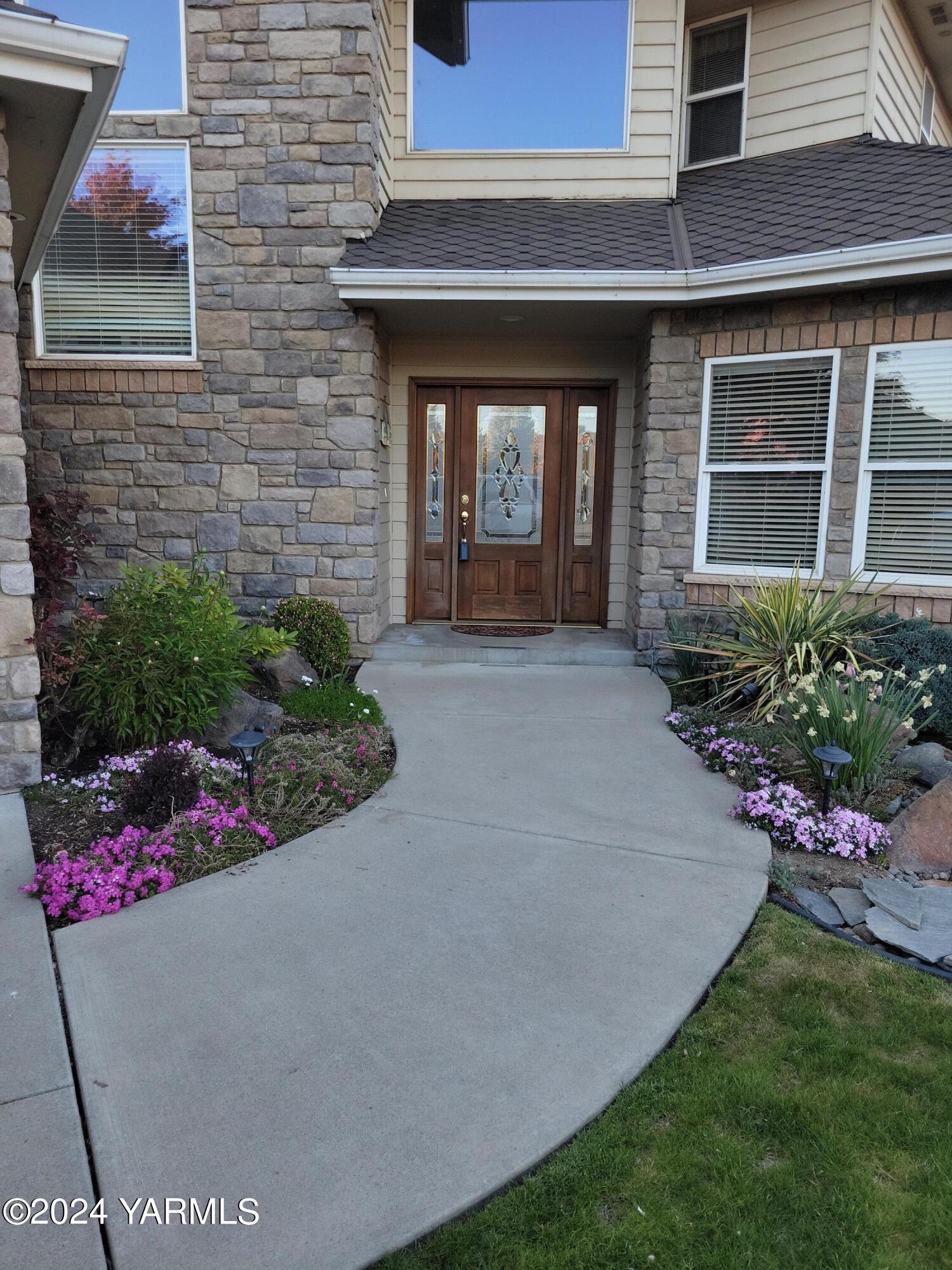 2009 White Pine Ct