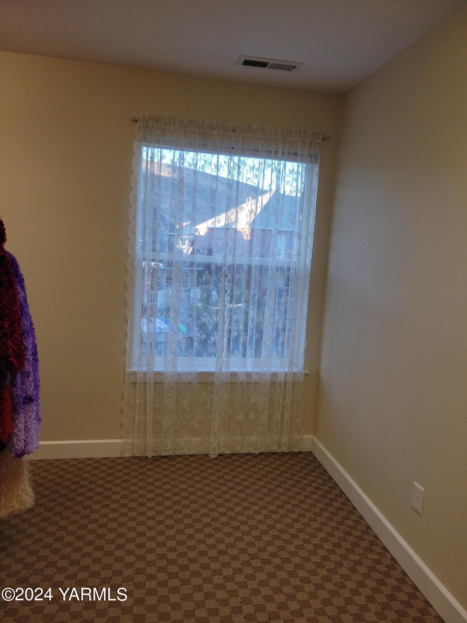 2009 White Pine Ct