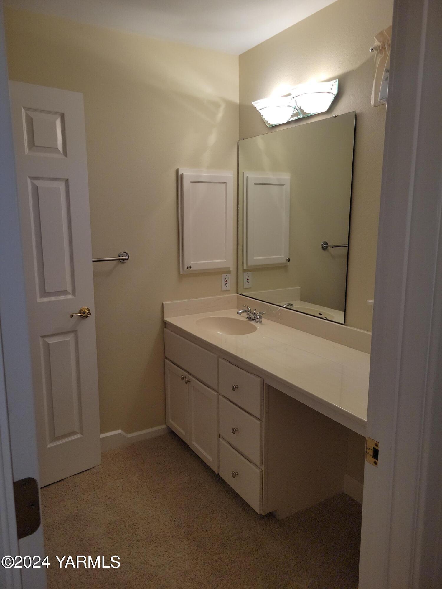 2009 White Pine Ct