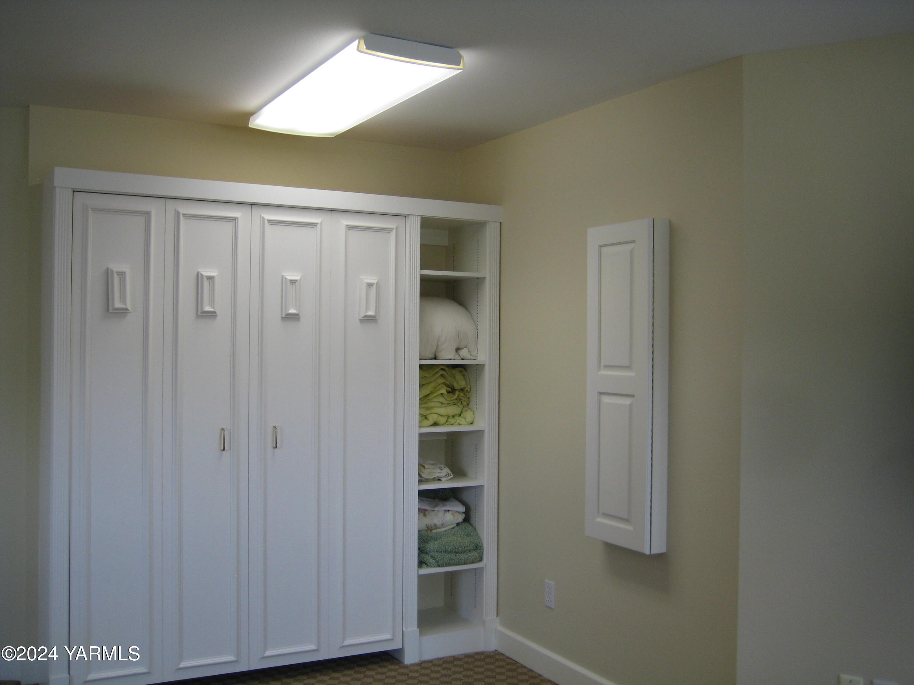 2009 White Pine Ct