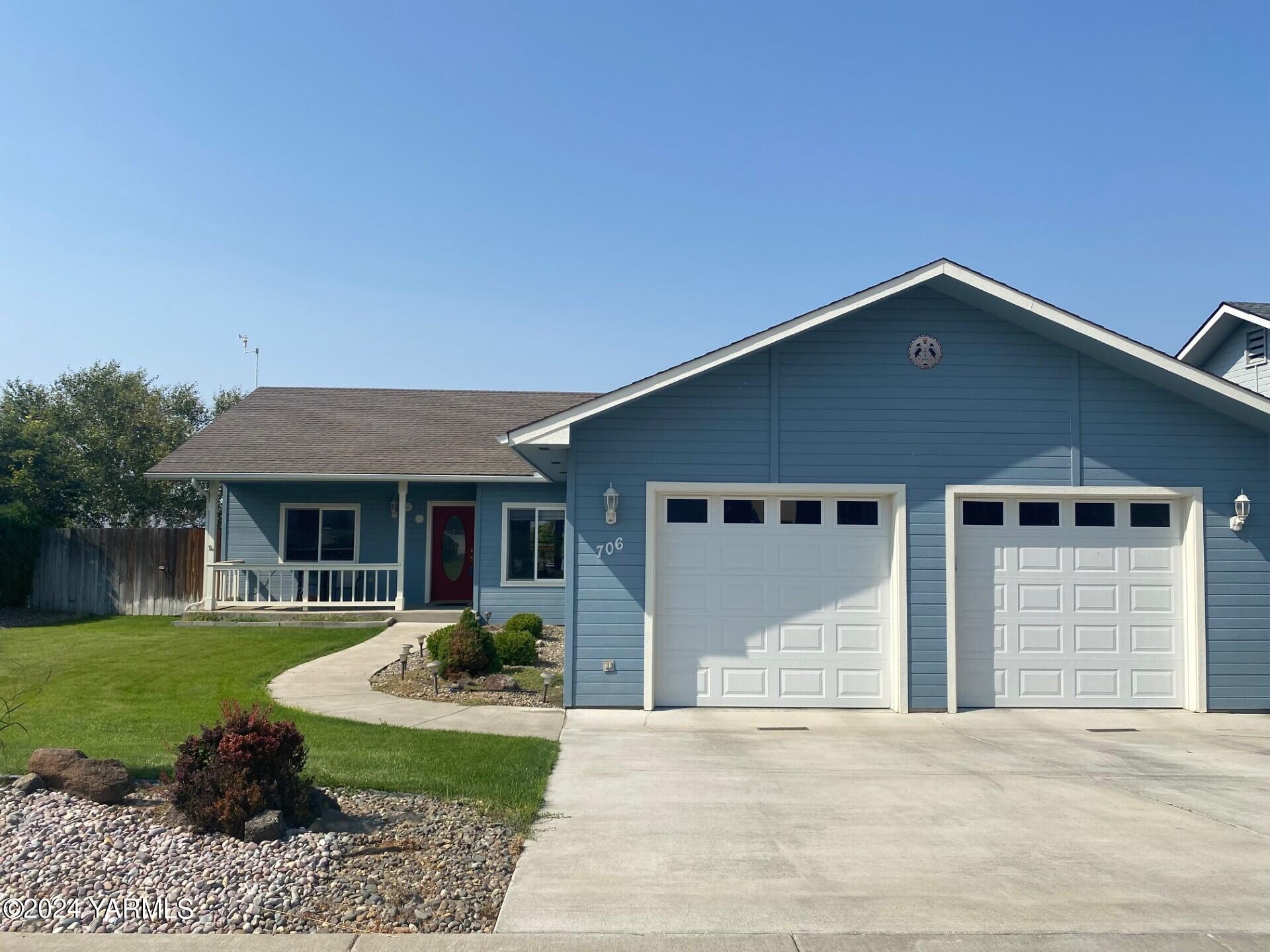 706 N Tumac Dr