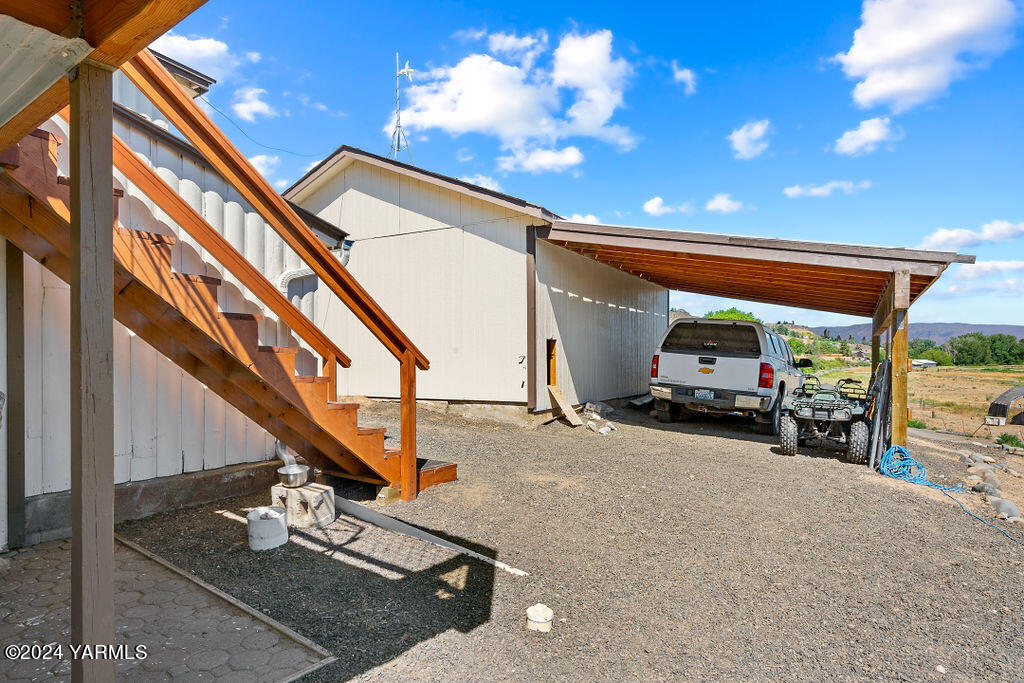 1641 S Naches Rd