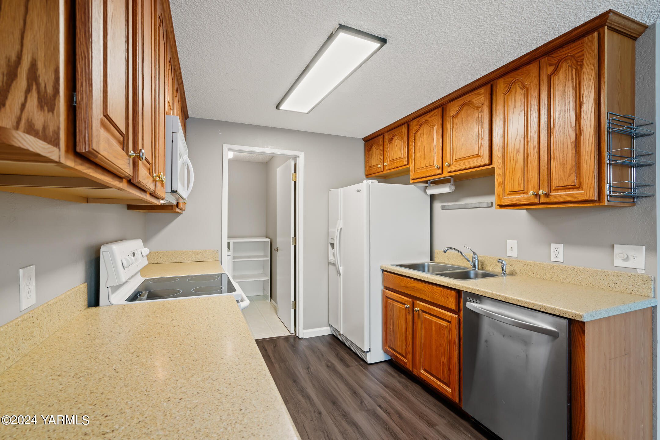 701 S 38th Ave Unit: 18