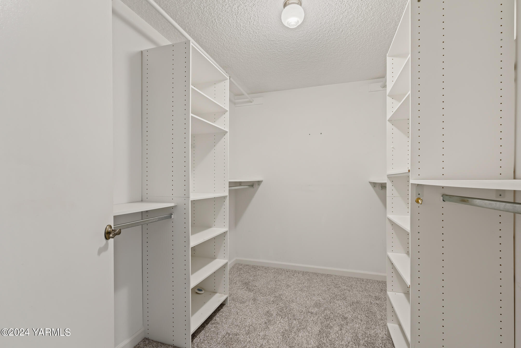 701 S 38th Ave Unit: 18