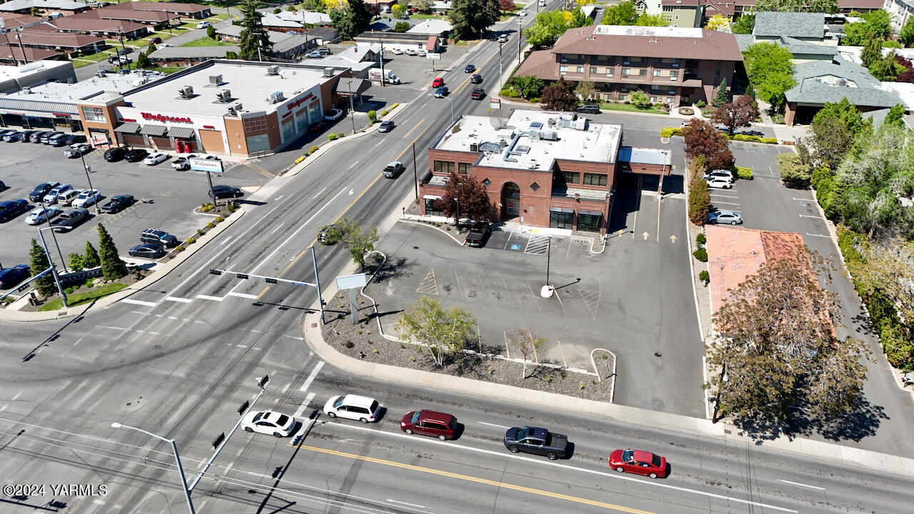 205 N 40th Ave Unit: 203