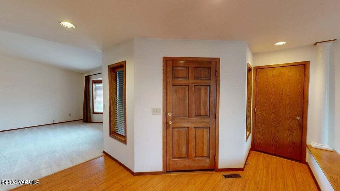 101 N 48th Ave Unit: 32