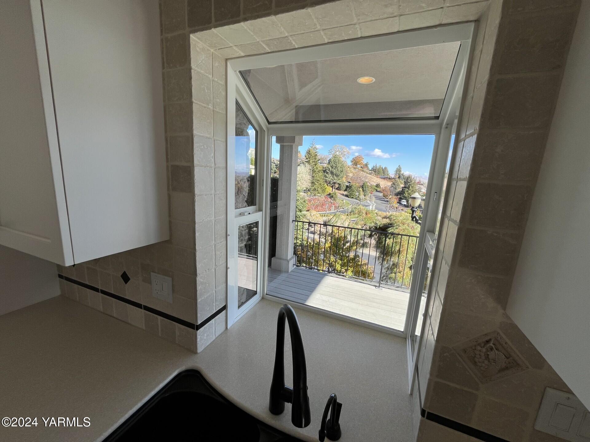 5800 Scenic Ridge Lp