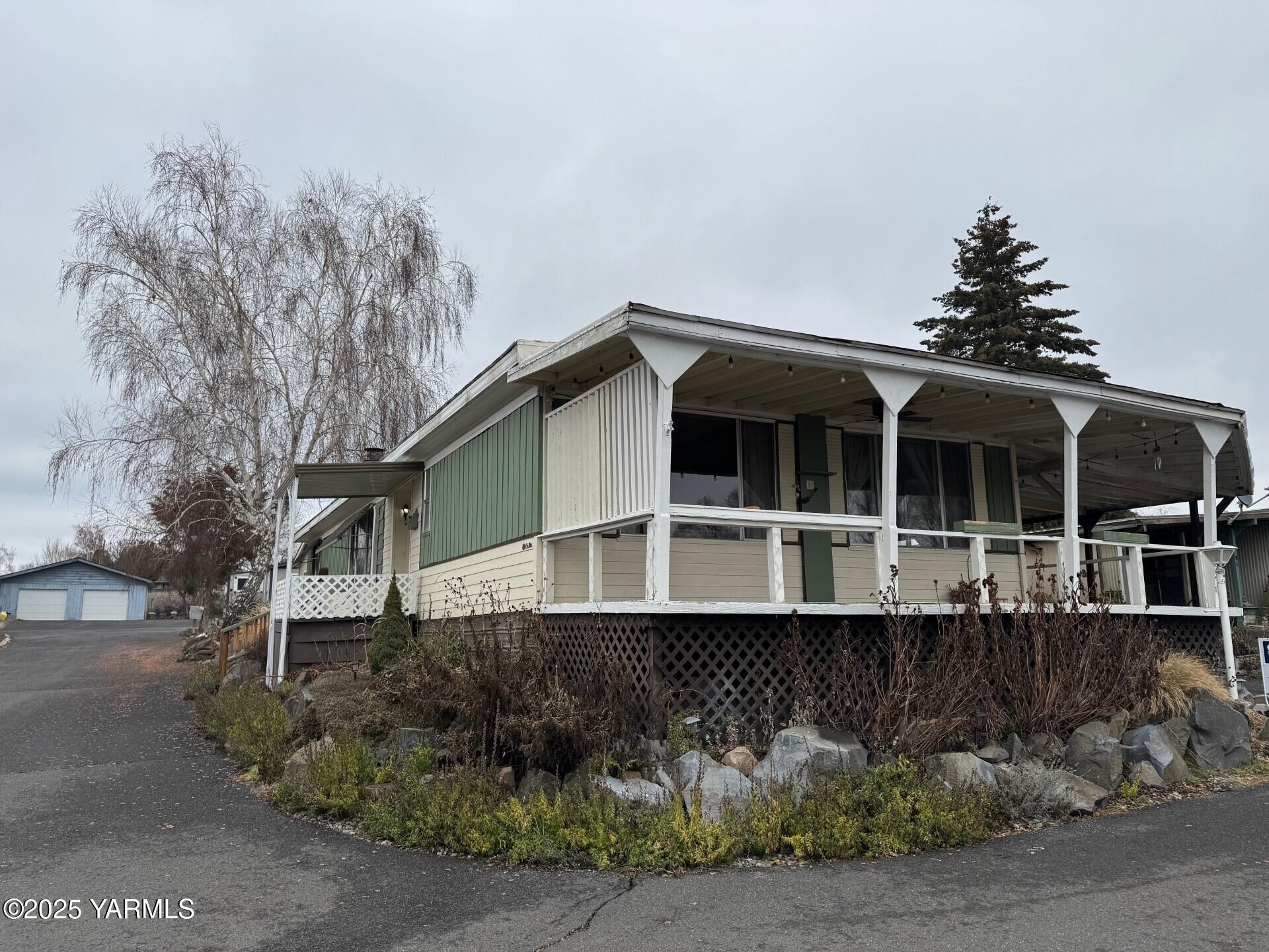 1130 N Wenas Rd Unit: 22
