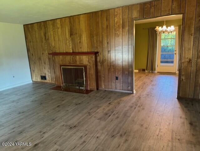 229 N 35th Ave