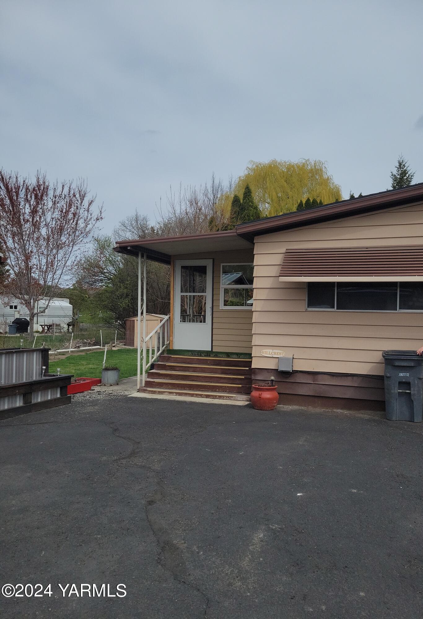 661 Pence Rd Unit: 56