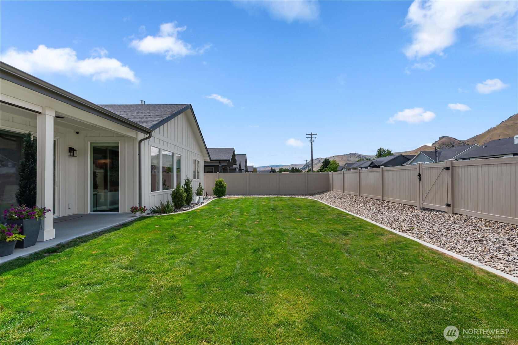 1002 Racine Springs