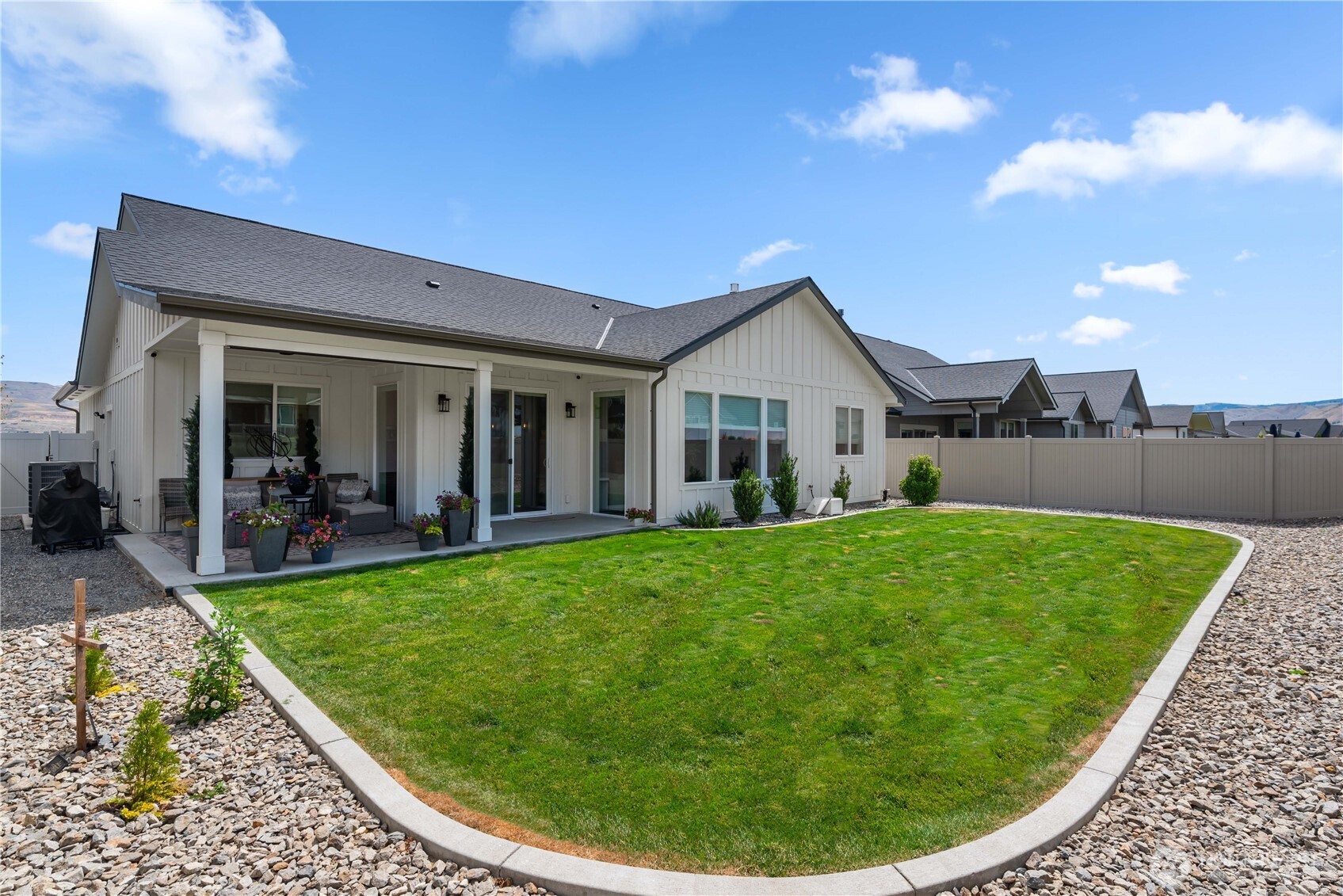 1002 Racine Springs