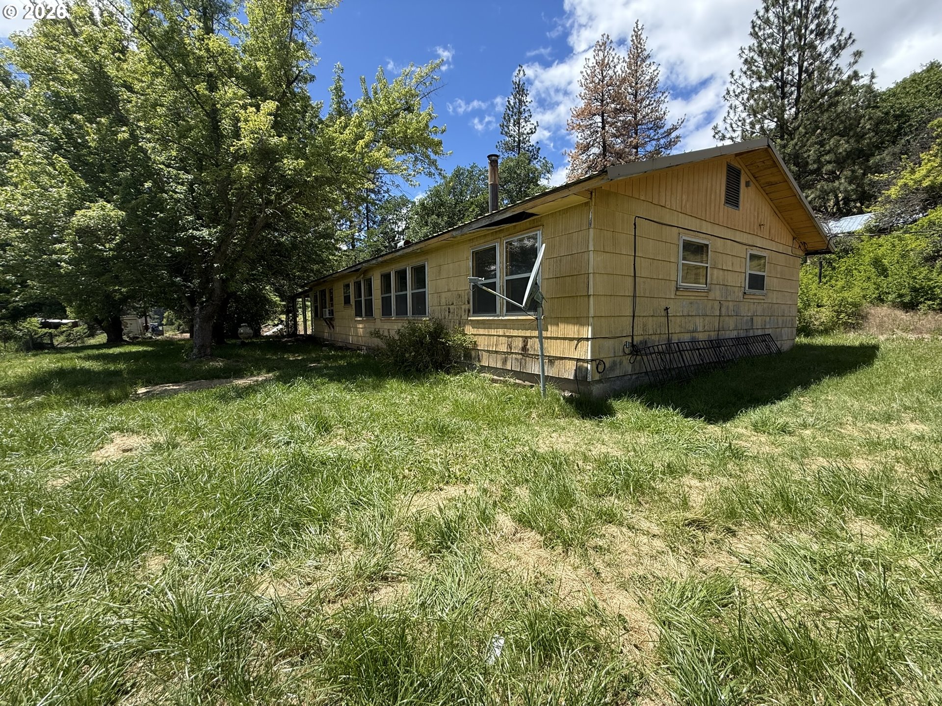 1595 HIGHWAY 97