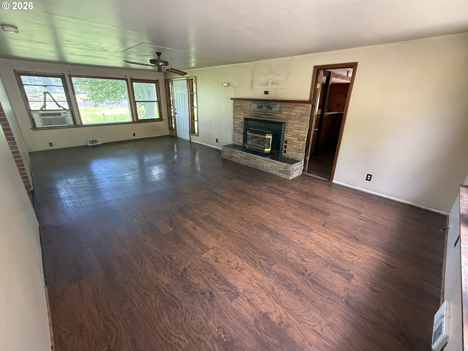1595 HIGHWAY 97