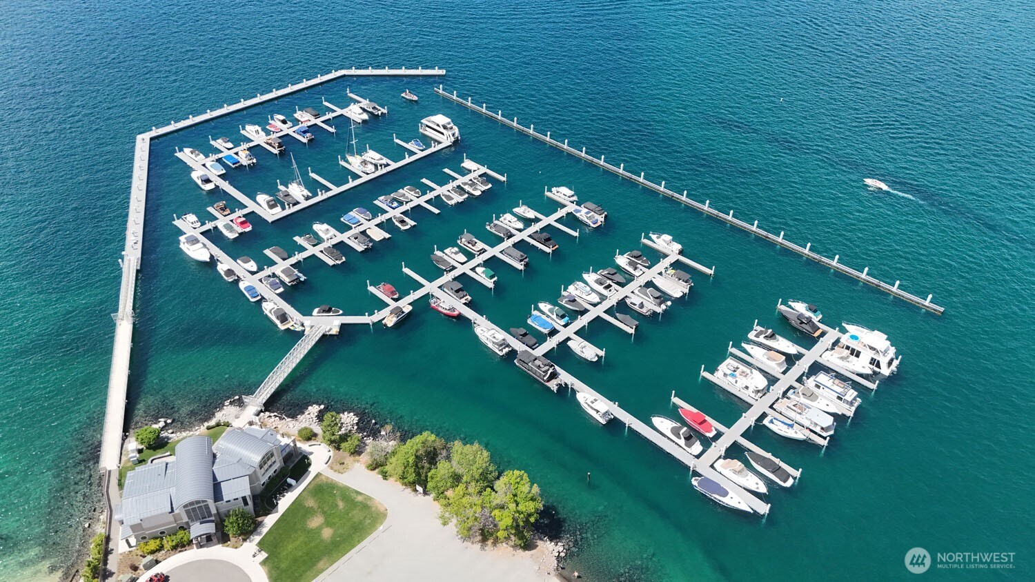 1350 W Woodin Avenue Unit: EDE2