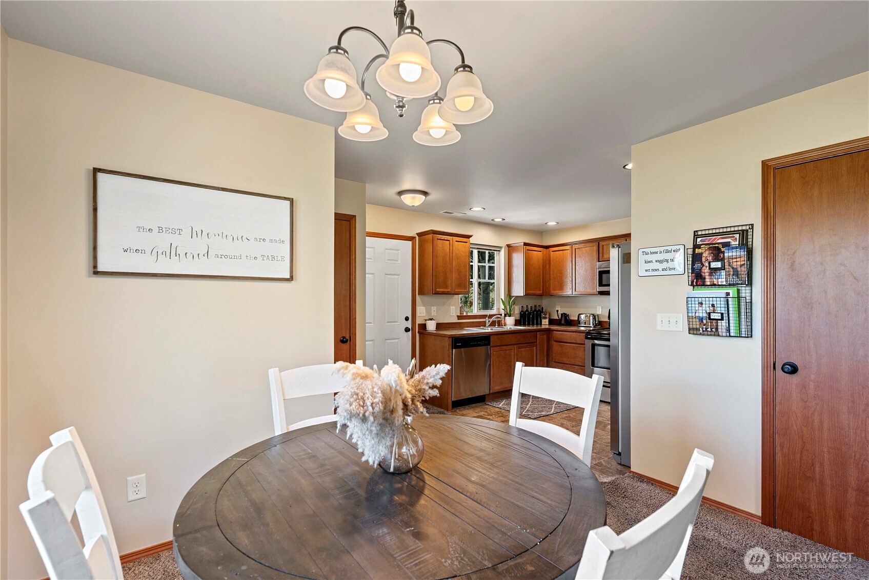 300 Saddlehorn Lane
