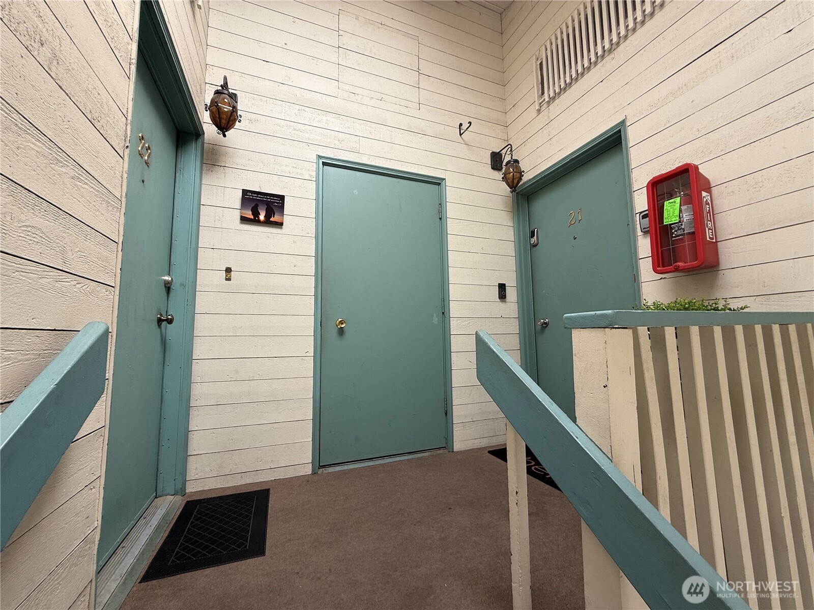 10 S Cove Avenue Unit: 21