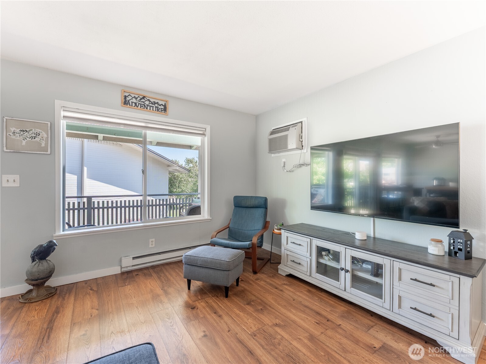 10 S Cove Avenue Unit: 21