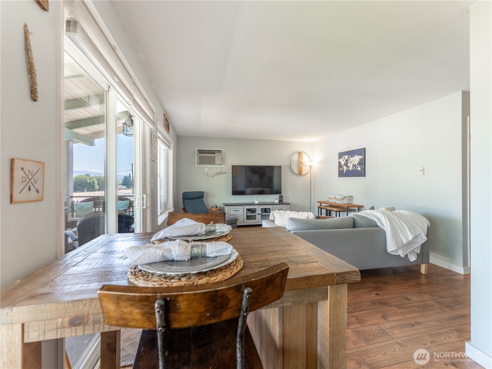 10 S Cove Avenue Unit: 21