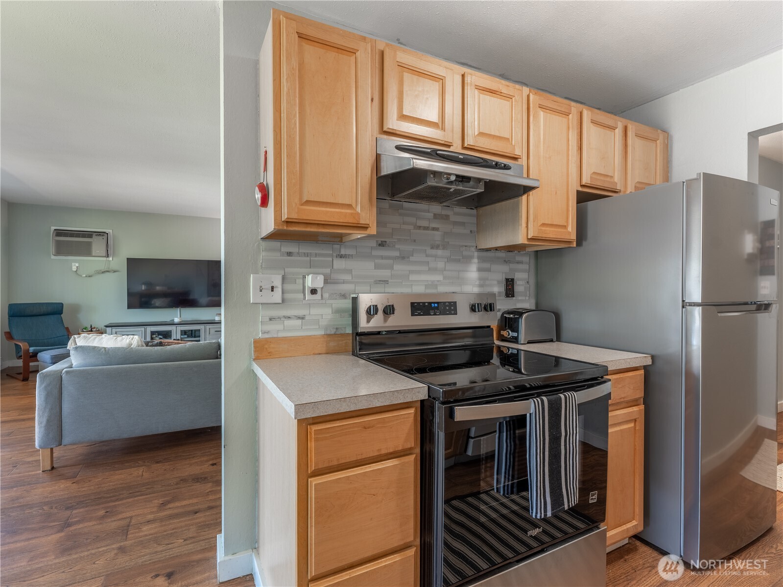 10 S Cove Avenue Unit: 21