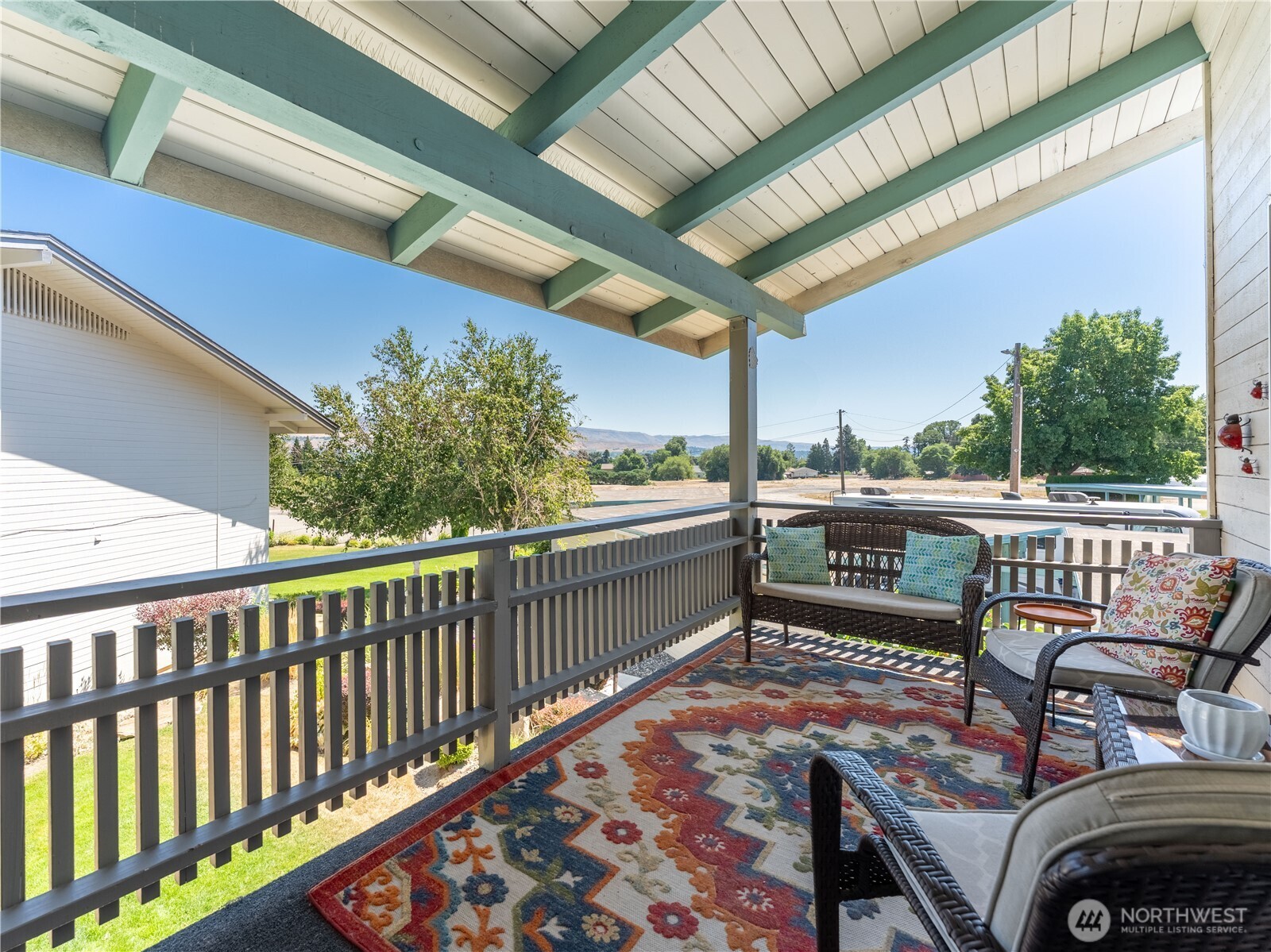 10 S Cove Avenue Unit: 21