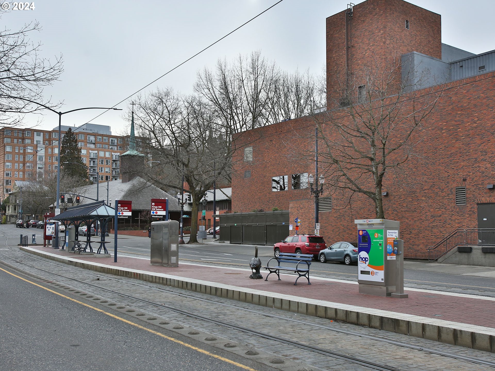 232 NW UPTOWN TER 2B