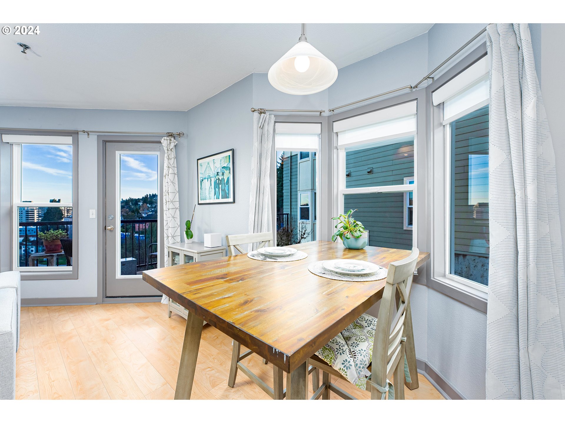 232 NW UPTOWN TER 2B